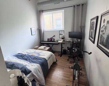 1114 W Belmont Avenue - Photo Thumbnail 3