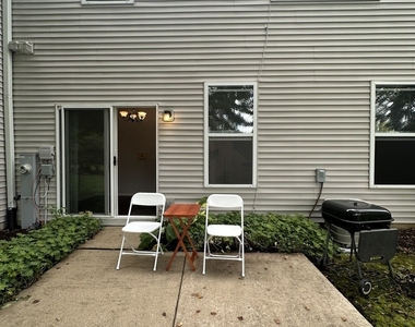 624 Blackstone Court - Photo Thumbnail 13