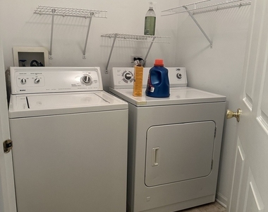 624 Blackstone Court - Photo Thumbnail 12