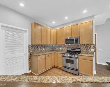 912 W Chicago Avenue - Photo Thumbnail 12