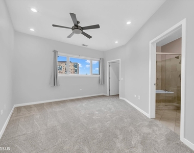912 W Chicago Avenue - Photo Thumbnail 26