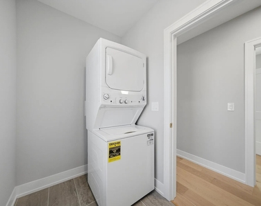 2442 W Wilson Avenue - Photo Thumbnail 7