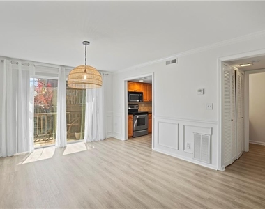 2825 Northeast Expressway Ne - Photo Thumbnail 4