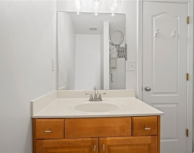 2825 Northeast Expressway Ne - Photo Thumbnail 16