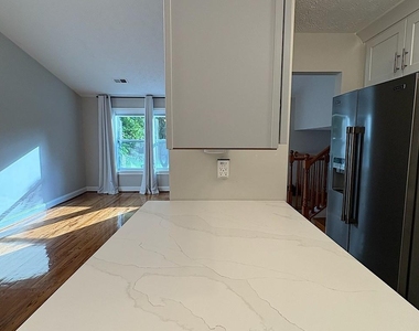 3767 Murdock Lane - Photo Thumbnail 6