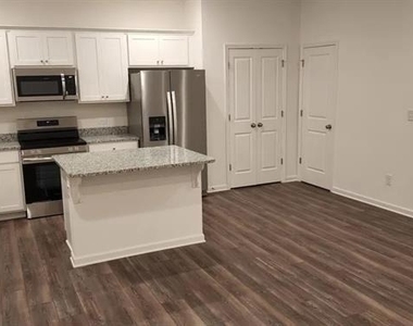 228 Banner Road - Photo Thumbnail 3