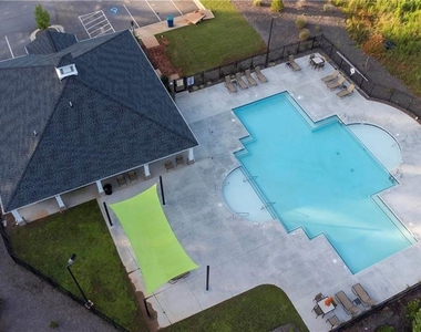 6960 Newcastle Circle - Photo Thumbnail 21