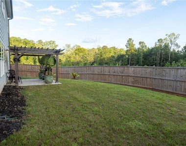 6960 Newcastle Circle - Photo Thumbnail 18