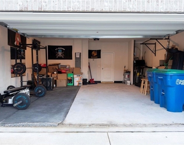 6960 Newcastle Circle - Photo Thumbnail 17
