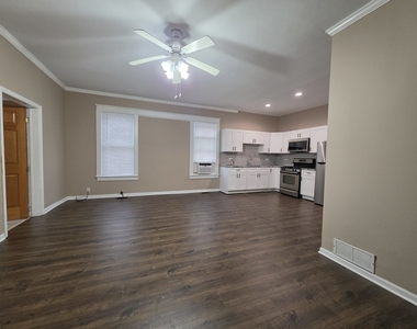 214 Franklin Street - Photo Thumbnail 2
