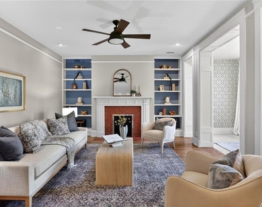 754 Juniper Street Ne - Photo Thumbnail 2