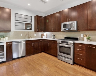 754 Juniper Street Ne - Photo Thumbnail 9