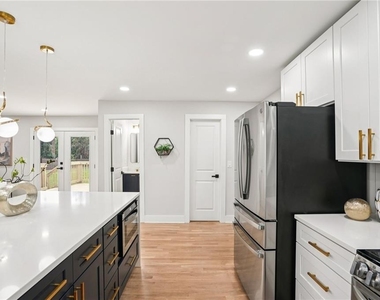 5170 Chamblee Dunwoody Rd. - Photo Thumbnail 13