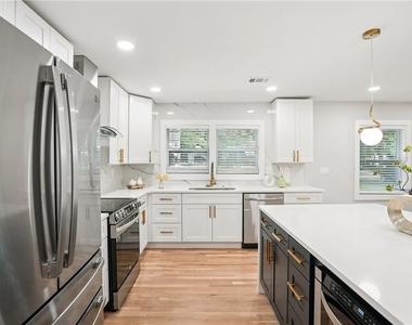 5170 Chamblee Dunwoody Rd. - Photo Thumbnail 11