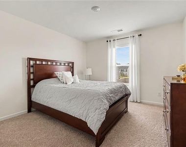 265 Daurian Drive - Photo Thumbnail 21