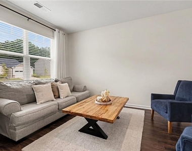 265 Daurian Drive - Photo Thumbnail 6
