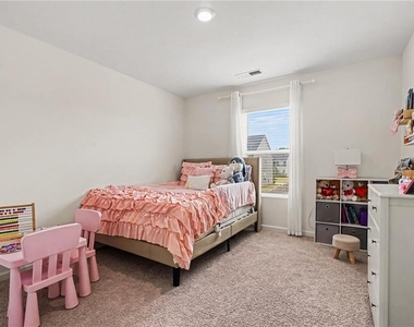 265 Daurian Drive - Photo Thumbnail 19