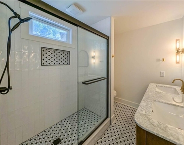 3448 Orchard Circle - Photo Thumbnail 9