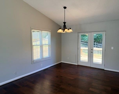 2627 Lone Oak Trail Nw - Photo Thumbnail 3