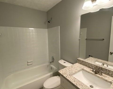 3063 Sasanqua Lane Sw - Photo Thumbnail 12