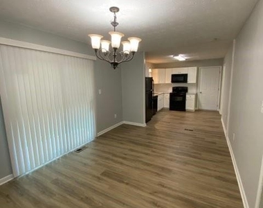 3063 Sasanqua Lane Sw - Photo Thumbnail 3