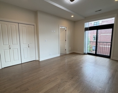 1701 W Chicago Avenue - Photo Thumbnail 15