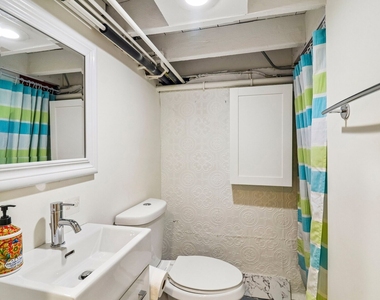 929 S Bell Avenue - Photo Thumbnail 11