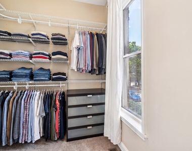 929 S Bell Avenue - Photo Thumbnail 6