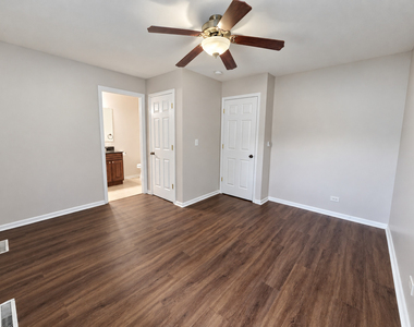 18660 W Pamela Place - Photo Thumbnail 5