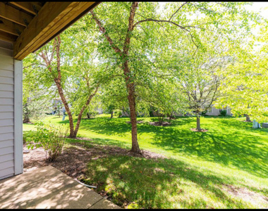 1202 N Red Oak Circle - Photo Thumbnail 13
