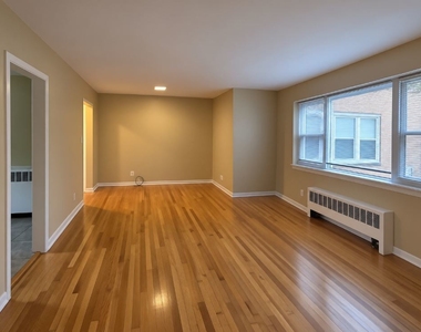 2607 W Fitch Avenue - Photo Thumbnail 1