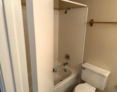 6165 Knoll Wood Road - Photo Thumbnail 3