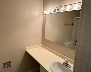 6165 Knoll Wood Road - Photo Thumbnail 4