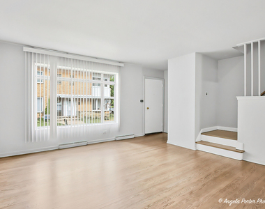 4912 Crain Street - Photo Thumbnail 3