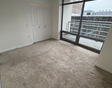 100 E 14th Street - Photo Thumbnail 23