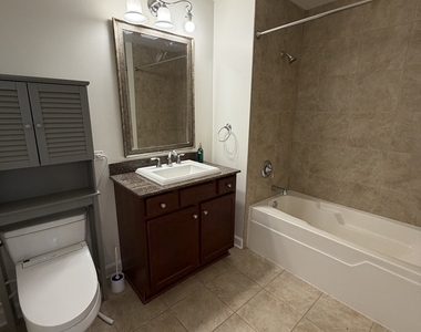 100 E 14th Street - Photo Thumbnail 25