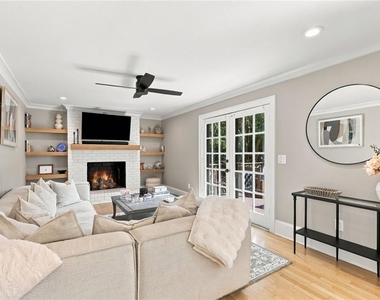 5179 Meadowlake Drive - Photo Thumbnail 12