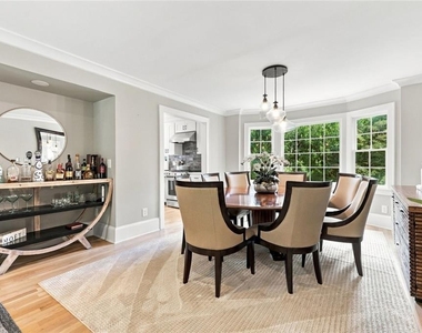 5179 Meadowlake Drive - Photo Thumbnail 7