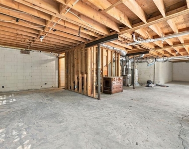 5179 Meadowlake Drive - Photo Thumbnail 24