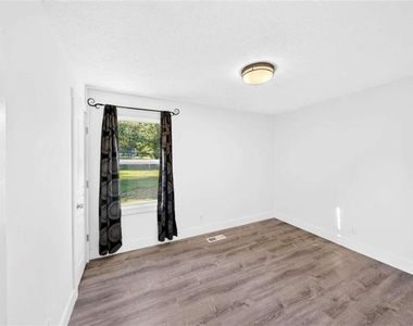 115 Northridge Drive - Photo Thumbnail 8