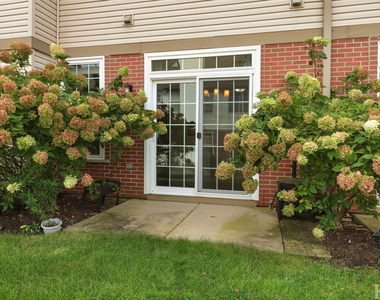 533 N Red Deer Road - Photo Thumbnail 24
