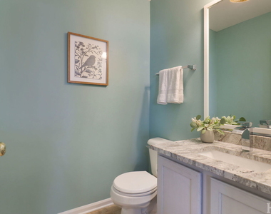 533 N Red Deer Road - Photo Thumbnail 10