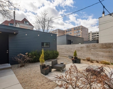 559 E 50th Street - Photo Thumbnail 1