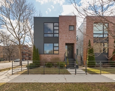 559 E 50th Street - Photo Thumbnail 33