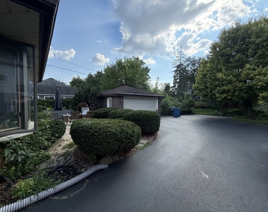 442 N Evergreen Avenue - Photo Thumbnail 12