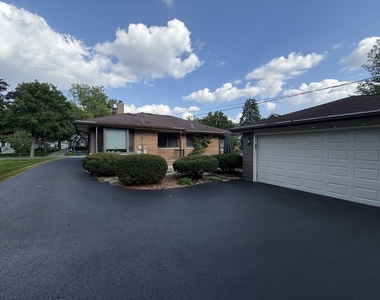 442 N Evergreen Avenue - Photo Thumbnail 13