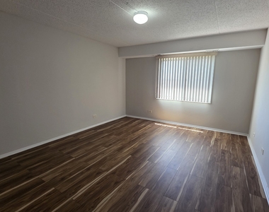 475 Plum Creek Drive - Photo Thumbnail 18