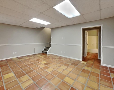 715 Welford Road - Photo Thumbnail 4