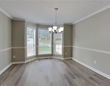 715 Welford Road - Photo Thumbnail 12