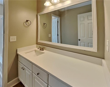 715 Welford Road - Photo Thumbnail 22